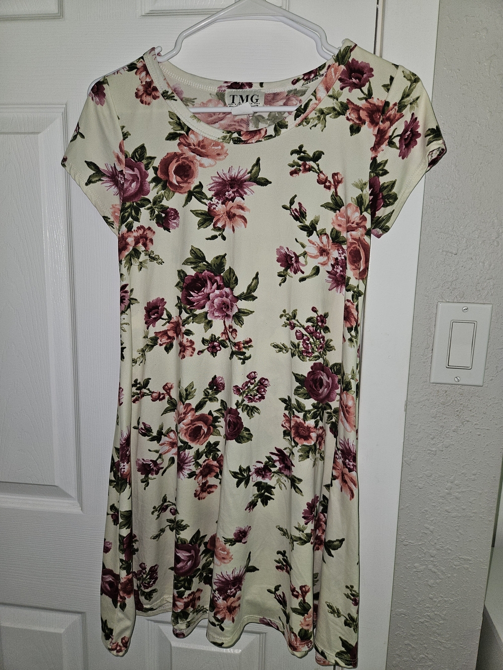 Light Yellow Floral Short Sleeve Dress